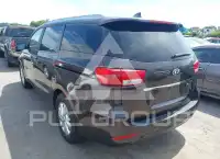2017 KIA Sedona фото