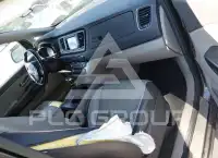 2017 KIA Sedona фото