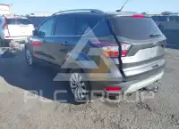2017 Ford ESCAPE photo