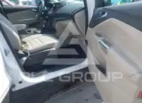2017 Ford ESCAPE photo