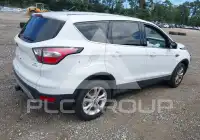 2017 Ford ESCAPE photo