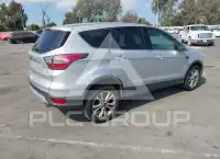 2017 Ford ESCAPE photo