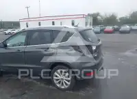 2017 Ford ESCAPE photo