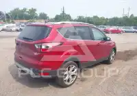 2017 Ford ESCAPE photo