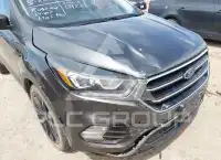 2017 Ford ESCAPE photo