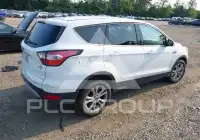 2017 Ford ESCAPE photo