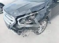 2017 Ford ESCAPE photo