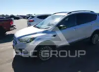 2017 Ford ESCAPE photo