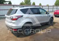 2017 Ford ESCAPE photo