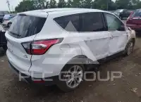2017 Ford ESCAPE photo