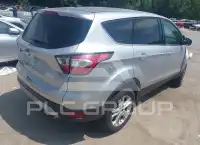 2017 Ford ESCAPE photo