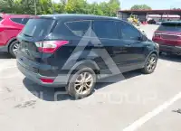 2017 Ford ESCAPE photo