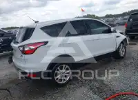 2017 Ford ESCAPE photo