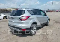 2017 Ford ESCAPE photo