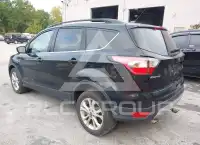 2017 Ford ESCAPE photo