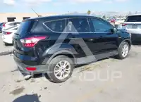 2017 Ford ESCAPE photo