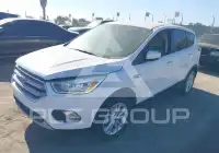 2017 Ford ESCAPE photo