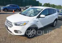 2017 Ford ESCAPE photo