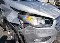 2017 Ford ESCAPE photo