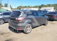 2017 Ford ESCAPE photo