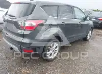 2017 Ford ESCAPE photo