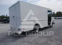 2017 Ford E-350 фото