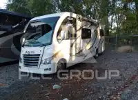 2017 Ford E-450 фото