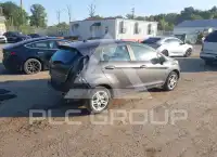 2017 Ford FIESTA фото