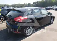 2017 Ford FOCUS фото