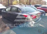 2017 Ford FOCUS photo