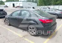 2017 Ford FOCUS photo