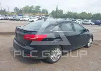 2017 Ford FOCUS фото