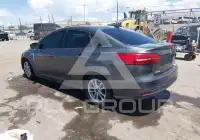 2017 Ford FOCUS фото