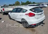 2017 Ford FOCUS фото