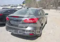 2017 Ford FOCUS photo