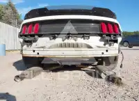 2017 Ford MUSTANG photo