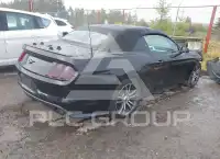 2017 Ford MUSTANG photo