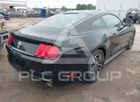 2017 Ford MUSTANG photo