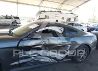 2017 Ford MUSTANG фото