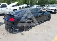 2017 Ford MUSTANG фото