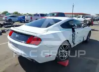 2017 Ford MUSTANG фото