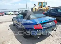 2017 Ford MUSTANG photo