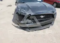 2017 Ford MUSTANG photo