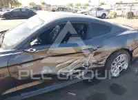 2017 Ford MUSTANG photo