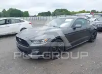 2017 Ford MUSTANG photo