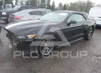 2017 Ford MUSTANG photo