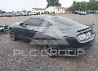 2017 Ford MUSTANG photo