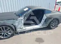 2017 Ford MUSTANG photo