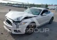 2017 Ford MUSTANG photo