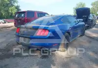 2017 Ford MUSTANG photo